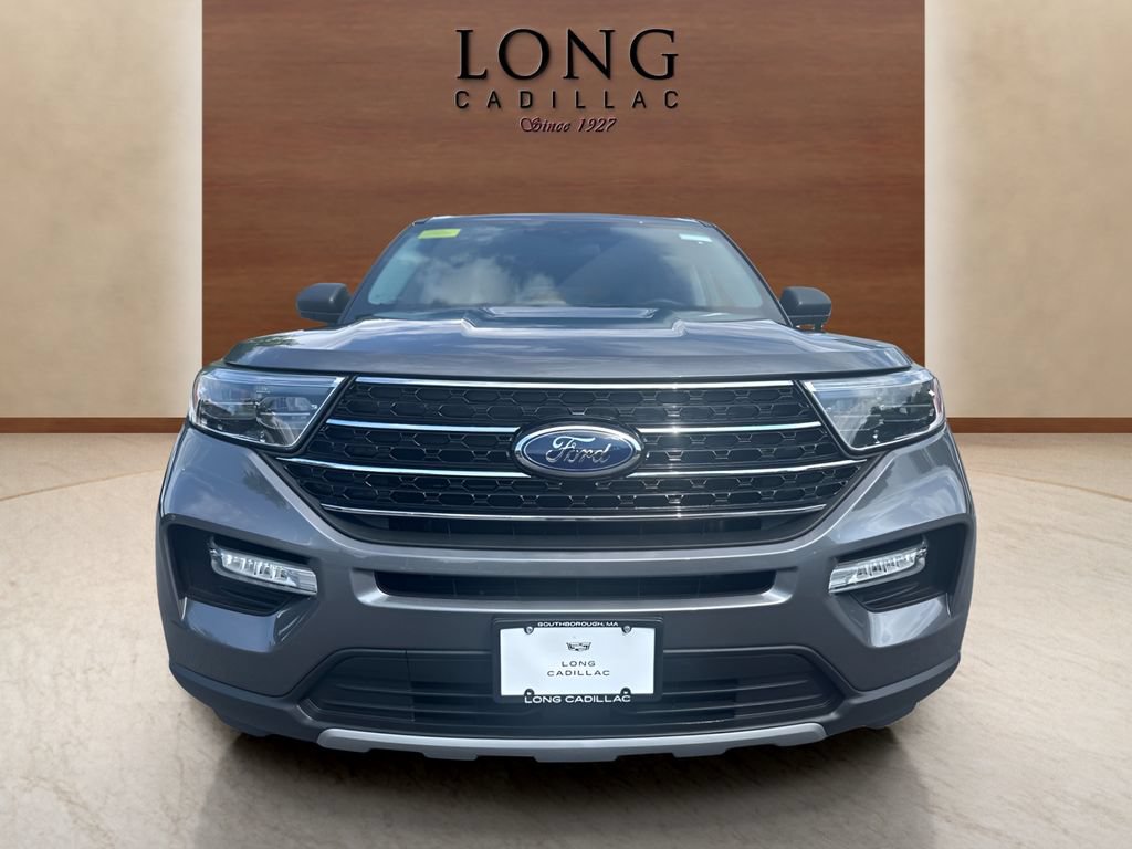 Used 2021 Ford Explorer XLT w/ Equipment Group 202A AWD/4WD image 8