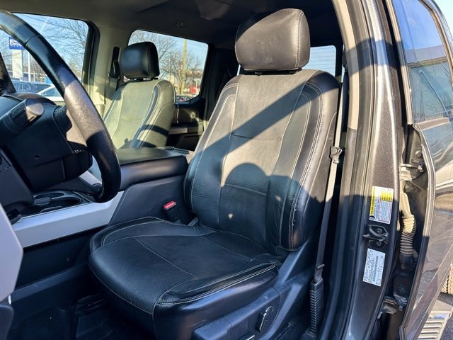 Used 2017 Ford F350 Lariat image 15