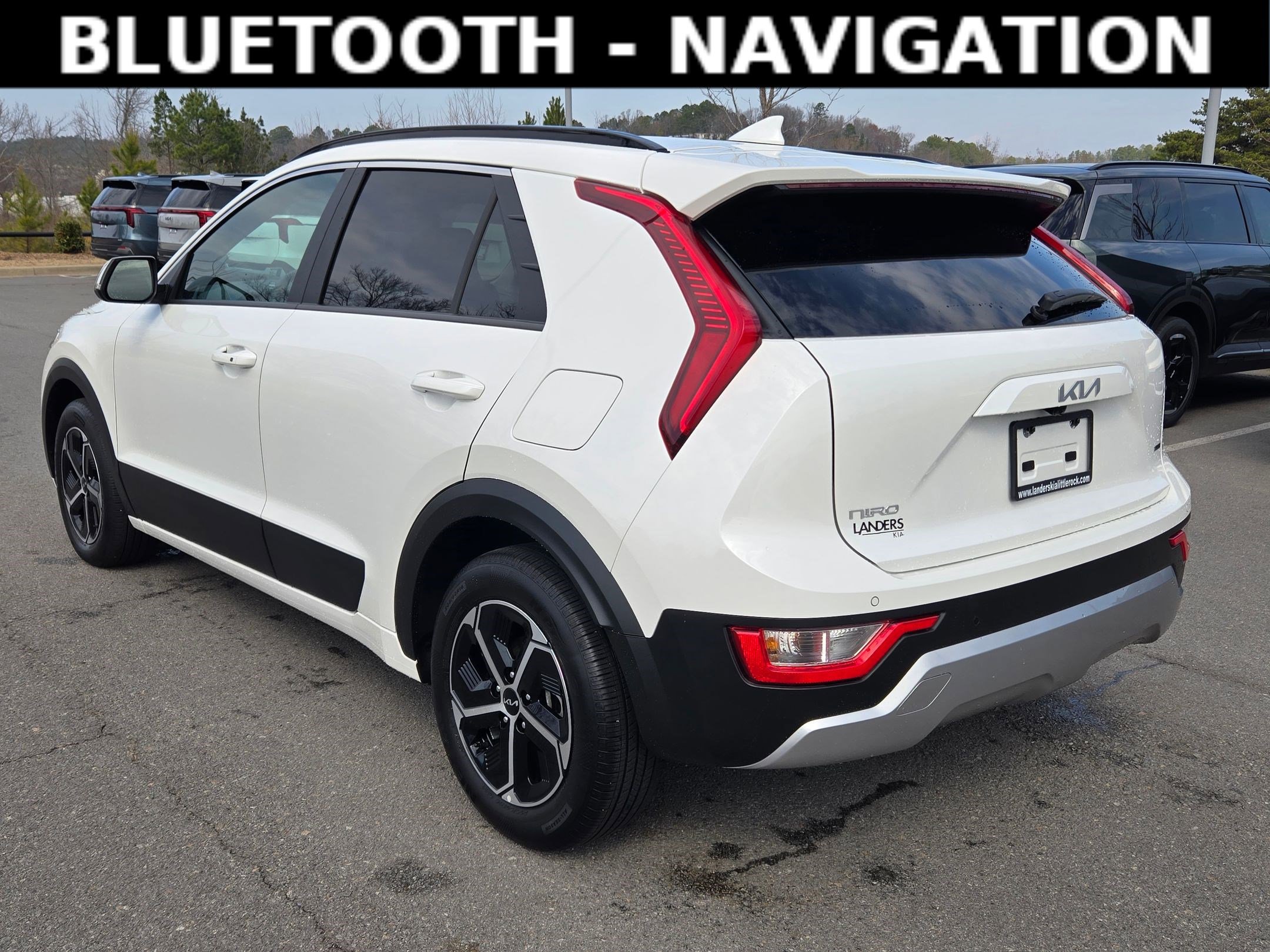 Used 2024 Kia Niro EX image 5