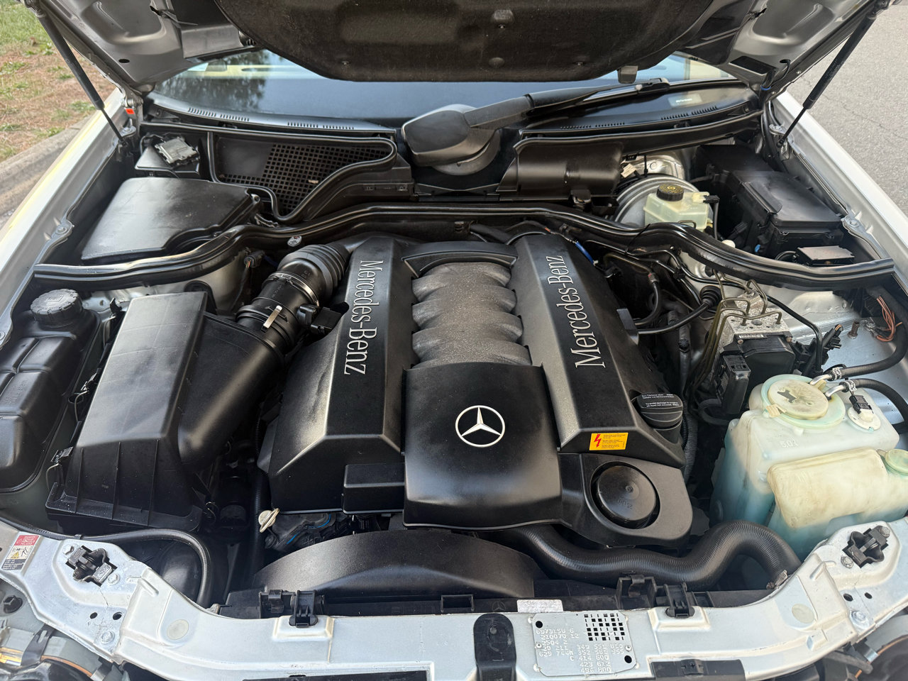 Used 2000 Mercedes-Benz E 430 Sedan image 38