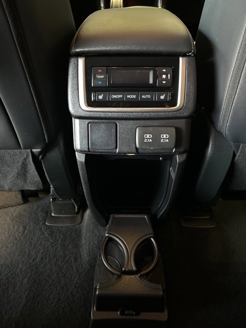 Used 2022 Subaru Ascent Limited w/ Technology Package image 27