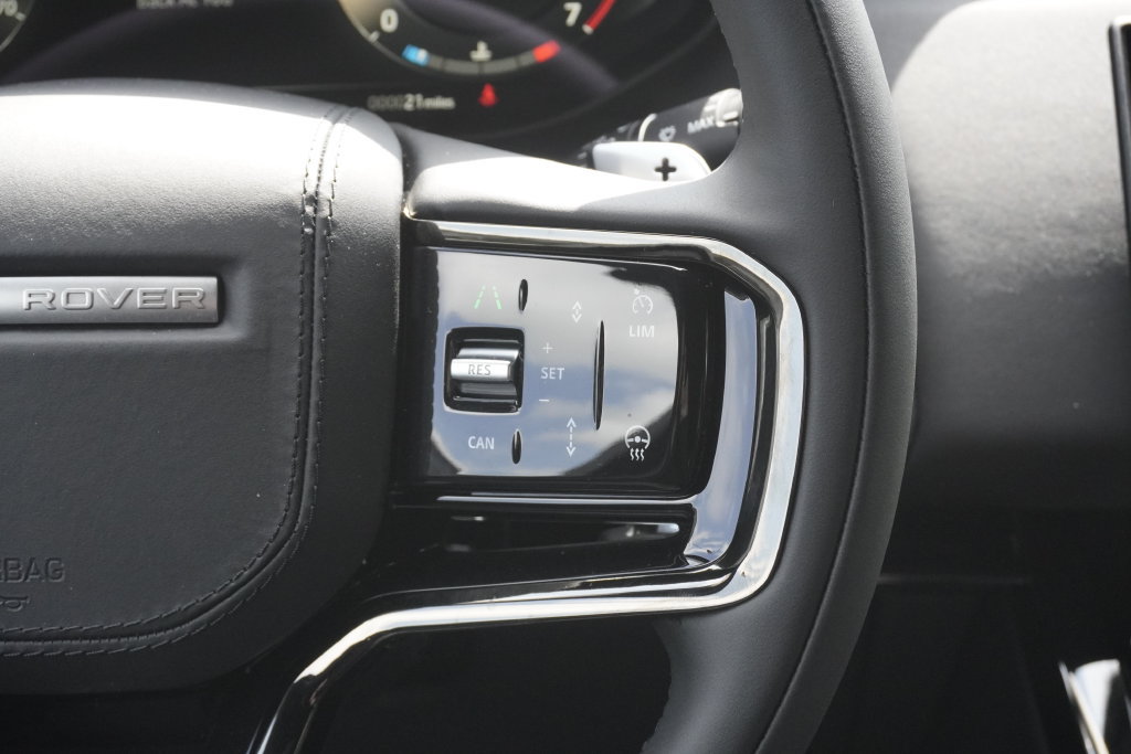 New 2026 Land Rover Range Rover Sport Dynamic SE AWD/4WD image 13
