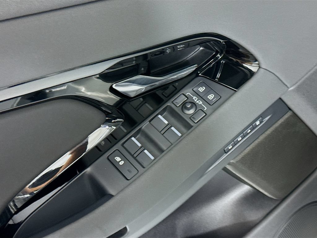 Certified 2025 Land Rover Range Rover Evoque S AWD/4WD image 23
