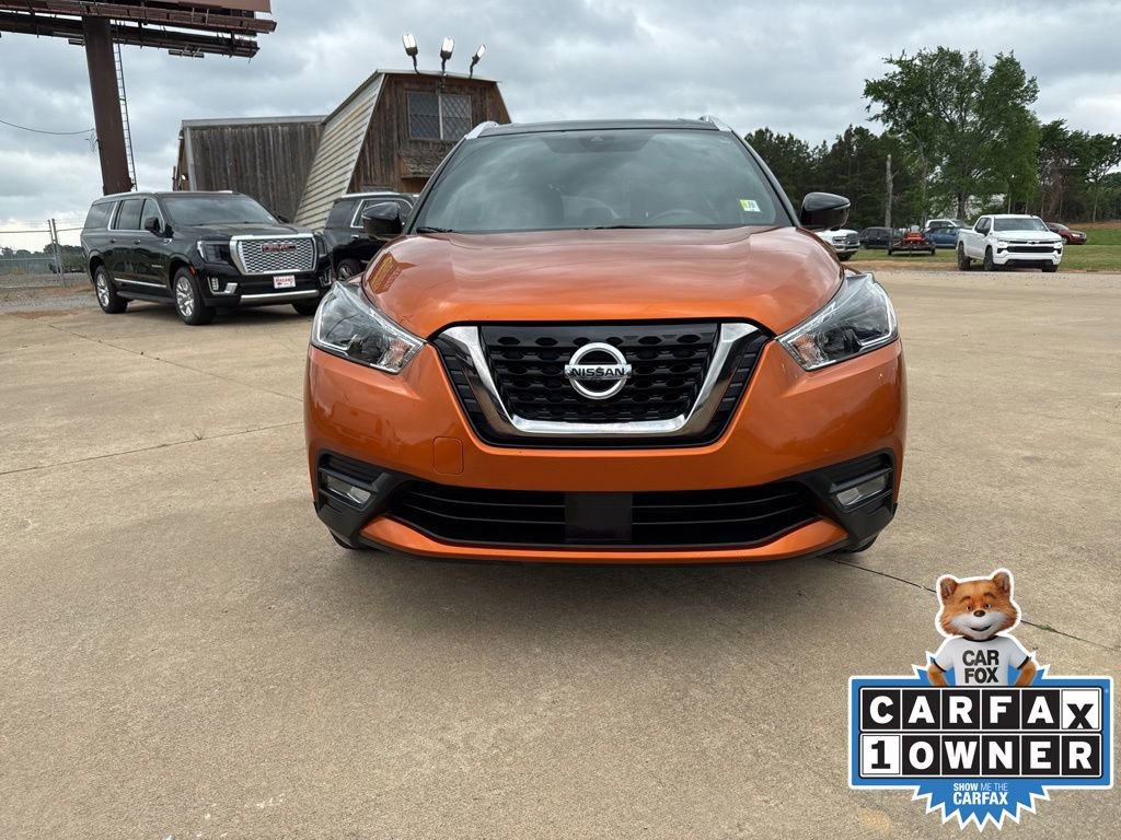 Used 2020 Nissan Kicks SR FWD image 2