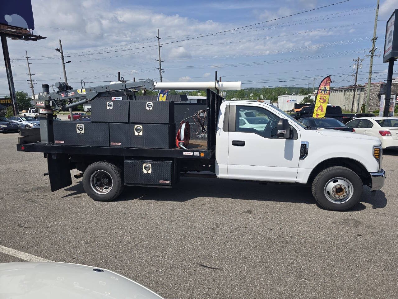 Used 2018 Ford F350 XL w/ Power Equipment Group RWD image 6