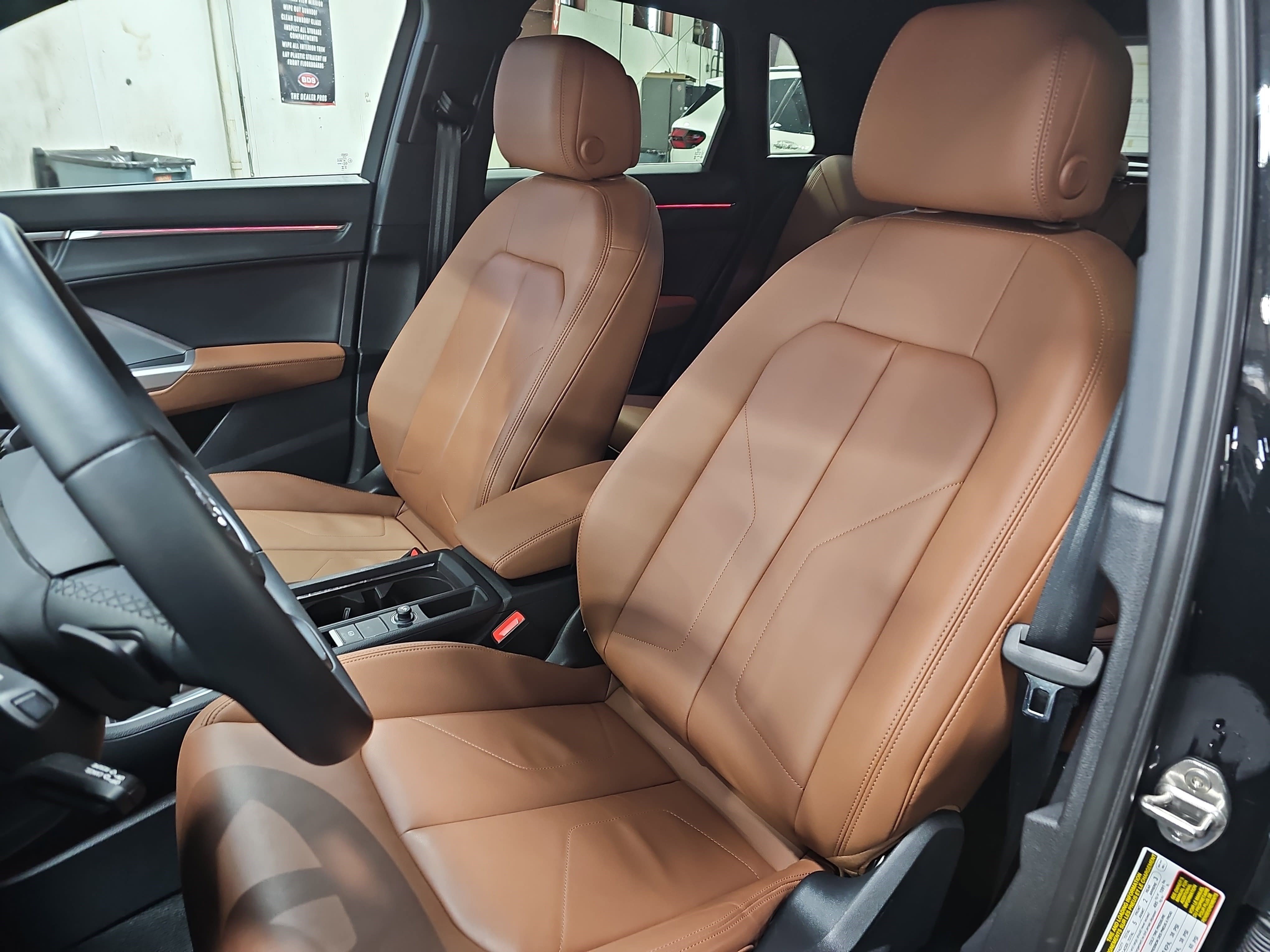 Used 2024 Audi Q3 2.0T Premium Plus image 16