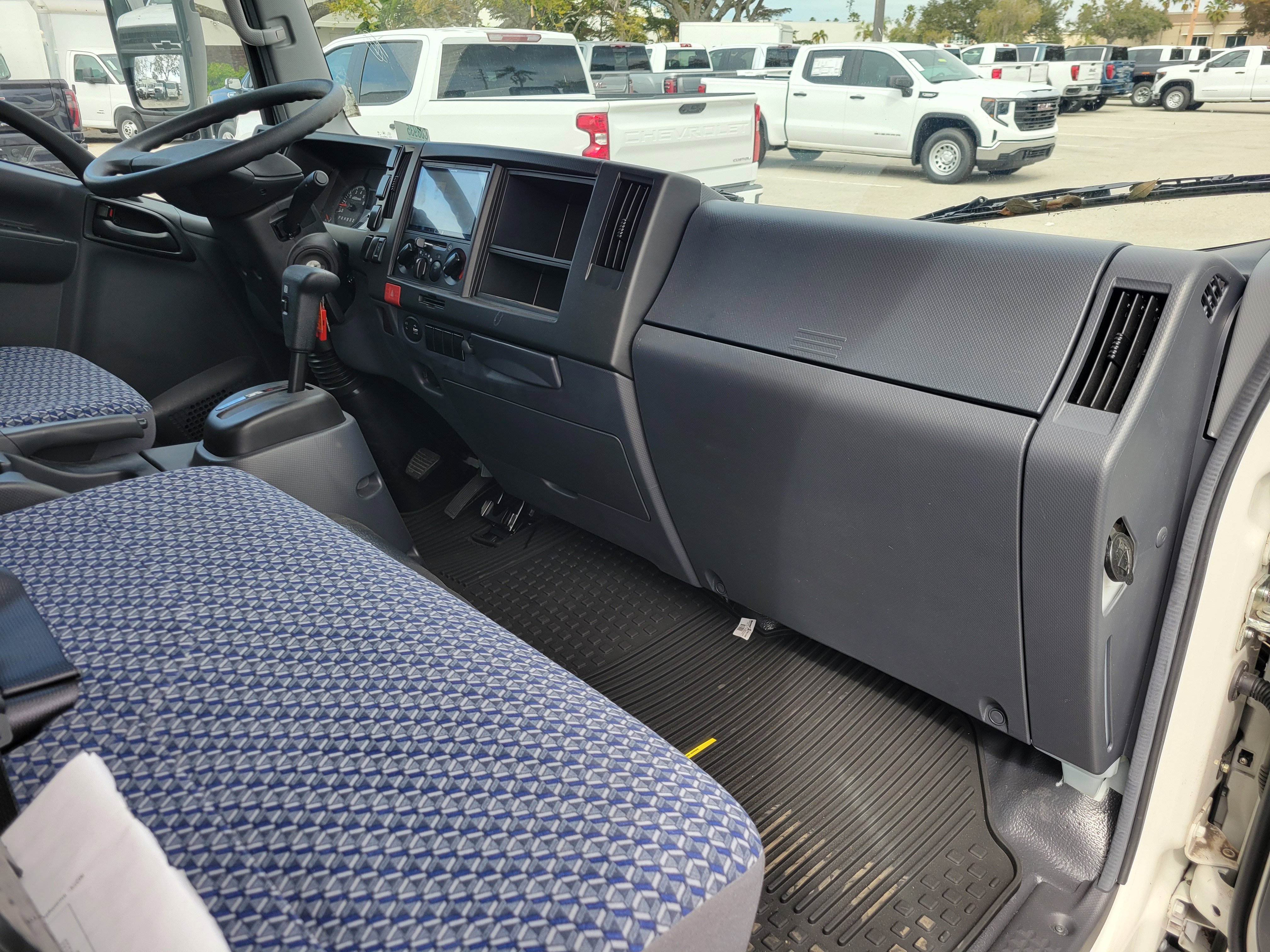 New 2025 Chevrolet Low Cab Forward 5500XG image 11