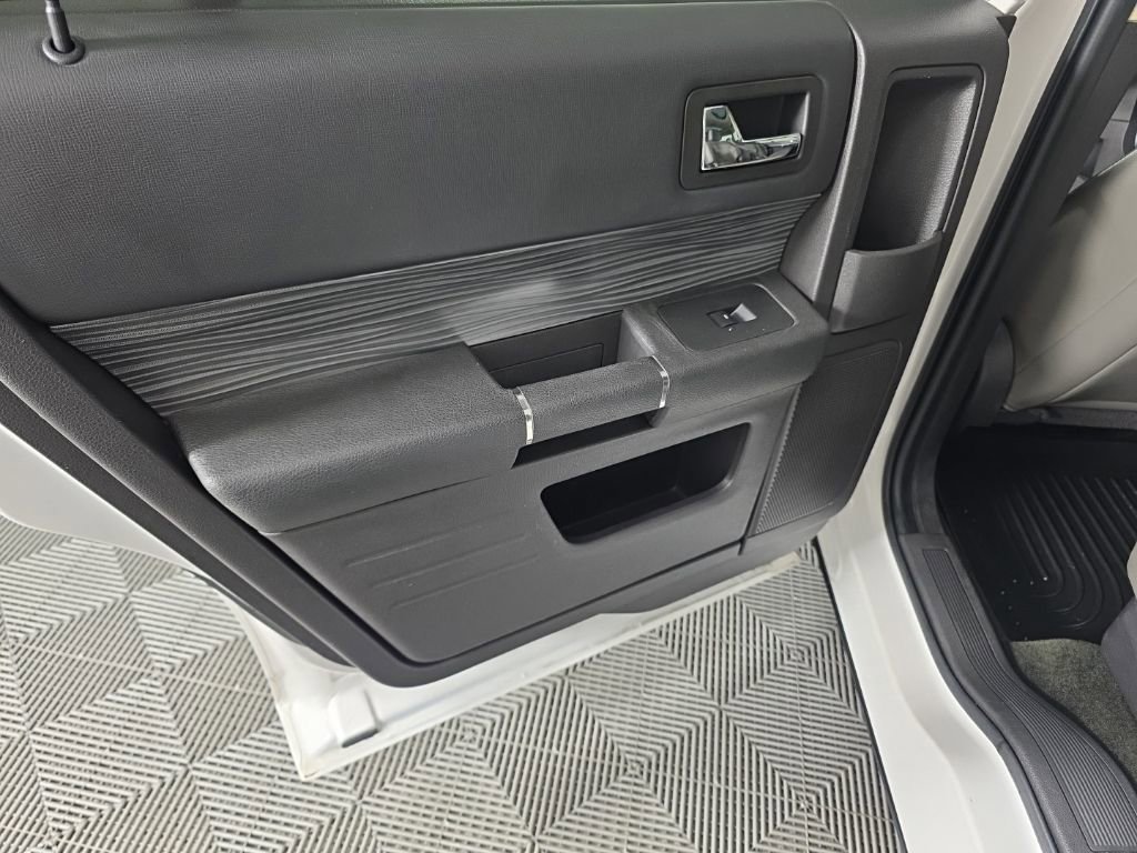 Used 2016 Ford Flex Limited w/ Limited Appearance Package image 30