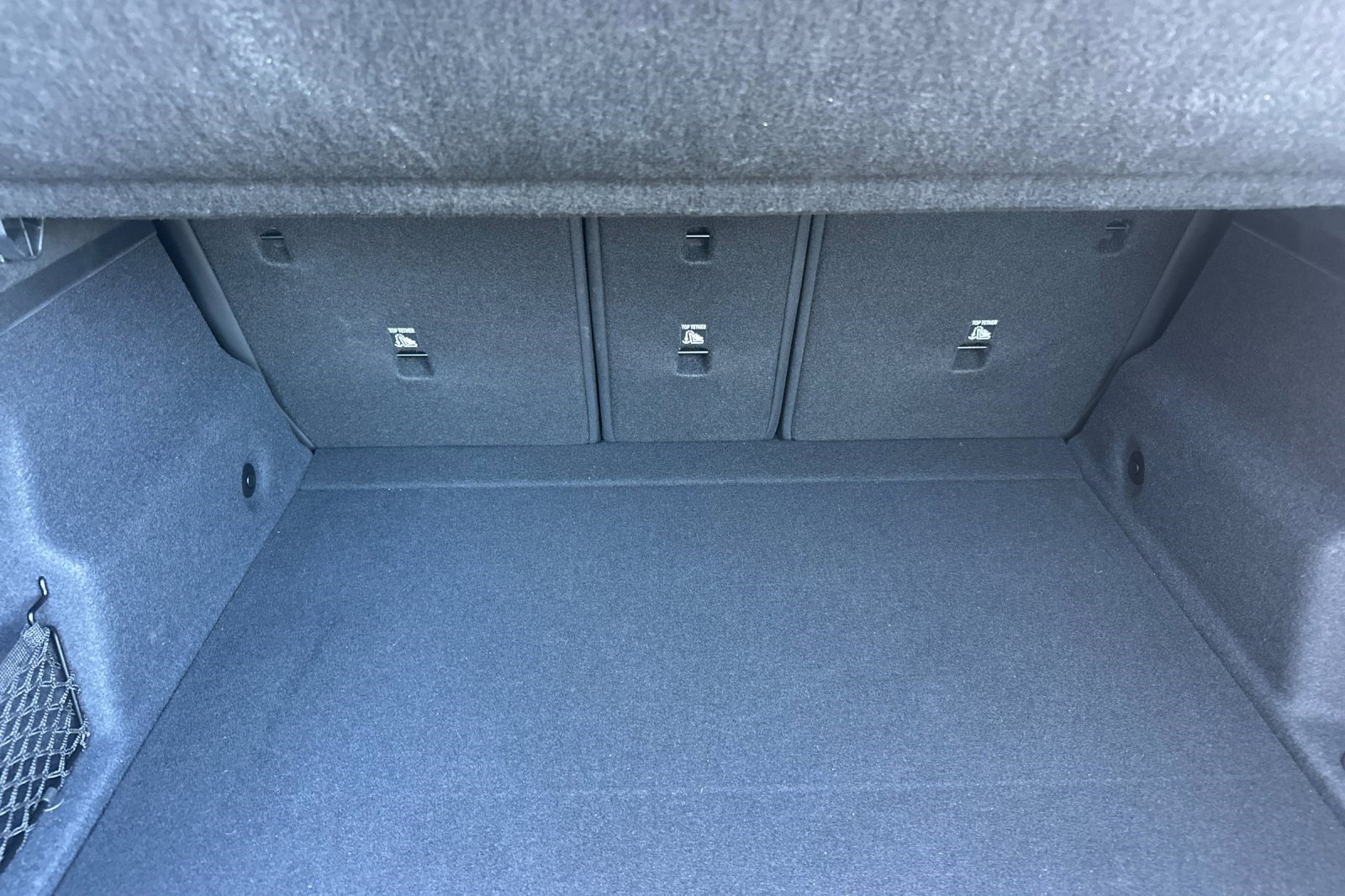 Used 2025 BMW X2 xDrive28i w/ Premium Package image 19