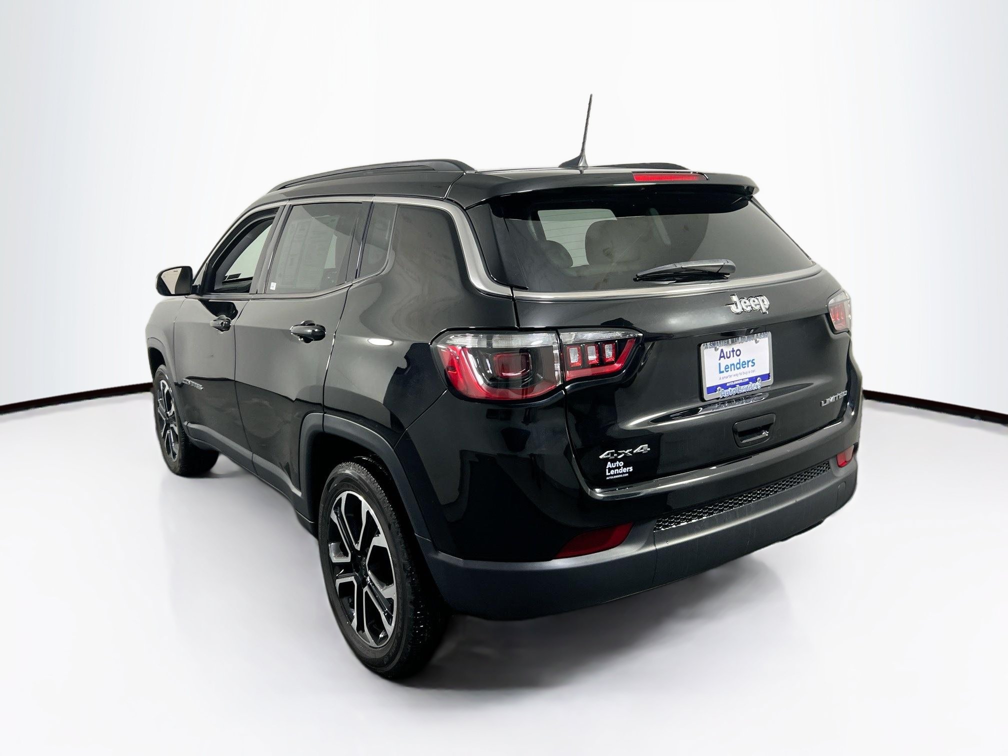 Used 2022 Jeep Compass Limited AWD/4WD image 7