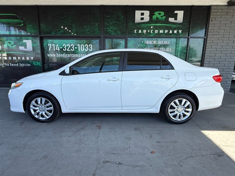 Used 2013 Toyota Corolla LE FWD image 4