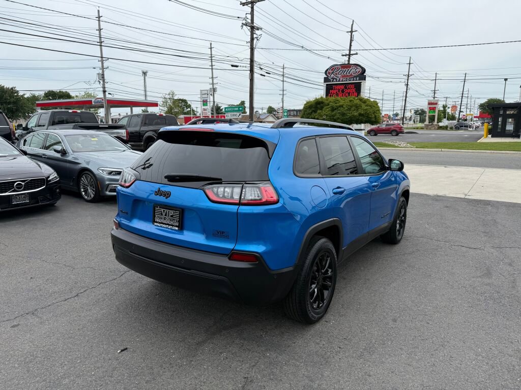 Used 2023 Jeep Cherokee Altitude Lux image 7