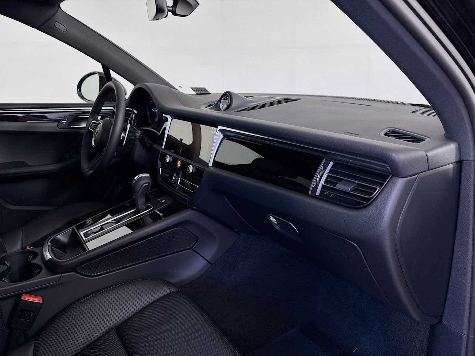 New 2026 Porsche Macan S AWD/4WD image 22