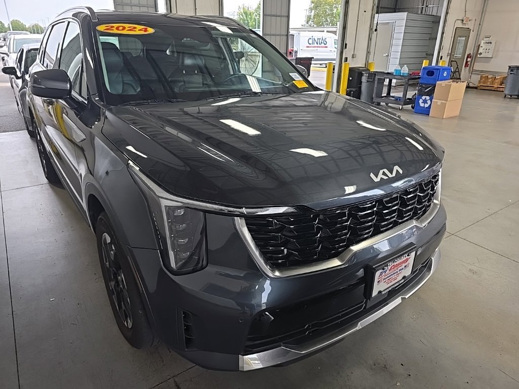 Used 2024 Kia Sorento S