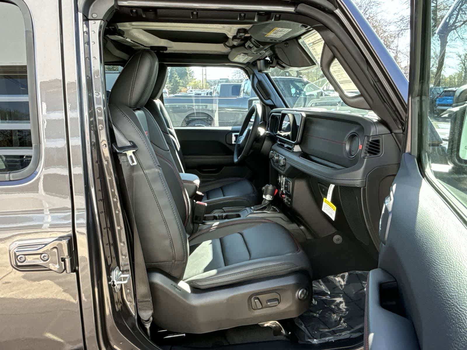 New 2026 Jeep Wrangler Unlimited Rubicon AWD/4WD image 9