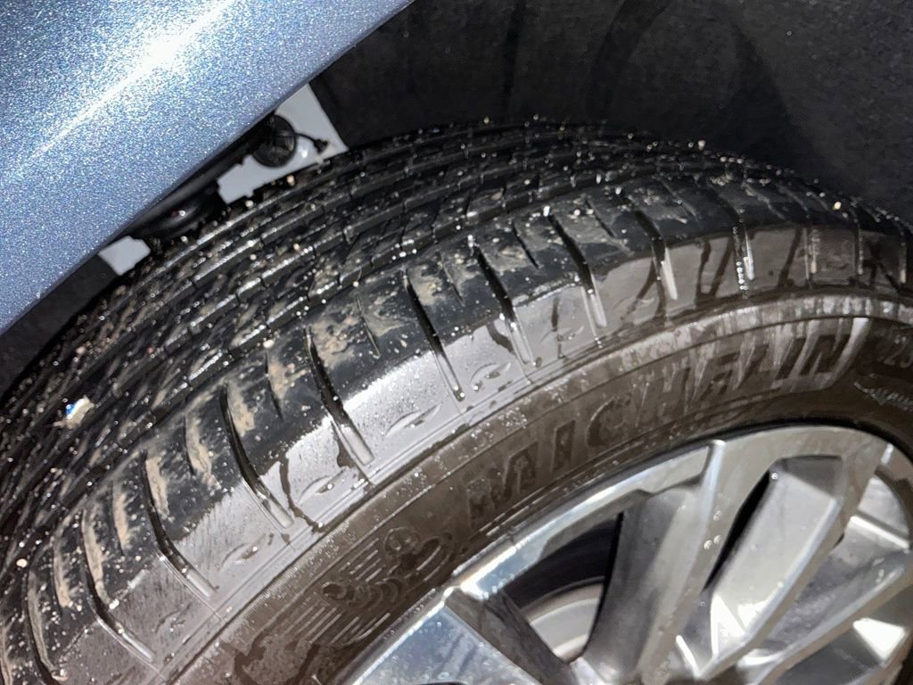 Certified 2023 GMC Acadia Denali w/ Denali Technology Package image 12