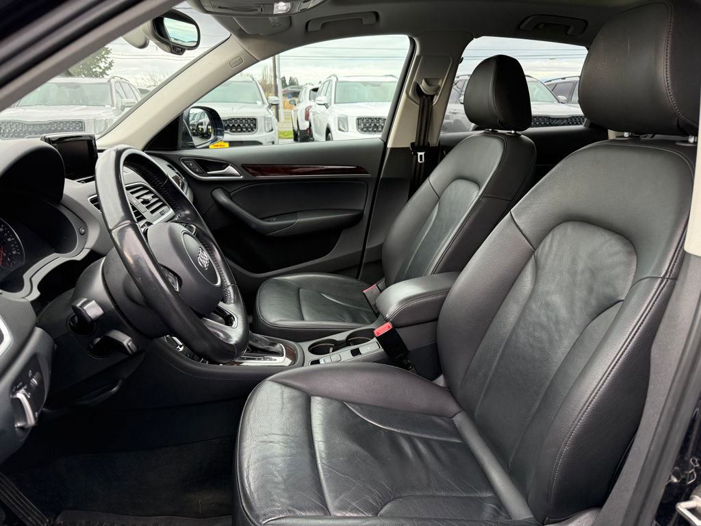 Used 2015 Audi Q3 2.0T Premium Plus w/ Driver Assistance Package image 11