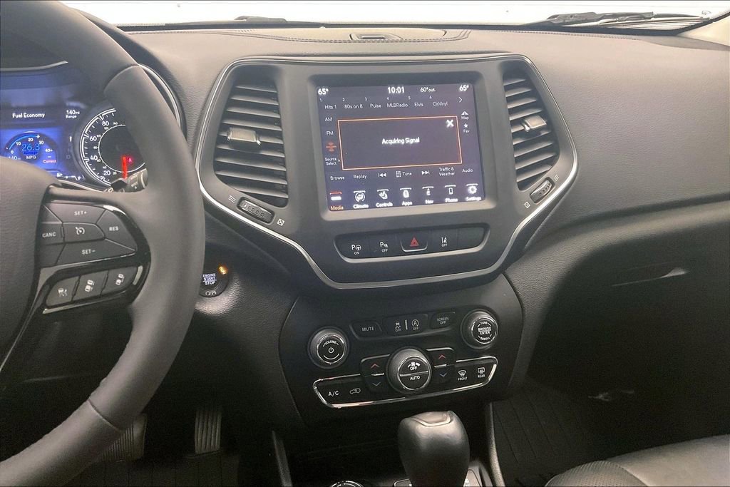 Used 2023 Jeep Cherokee Altitude Lux image 5