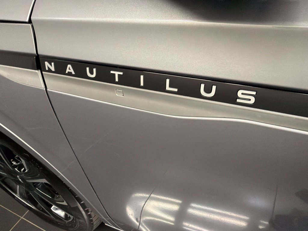 Certified 2024 Lincoln Nautilus Reserve w/ Equipment Group 202A AWD/4WD image 37