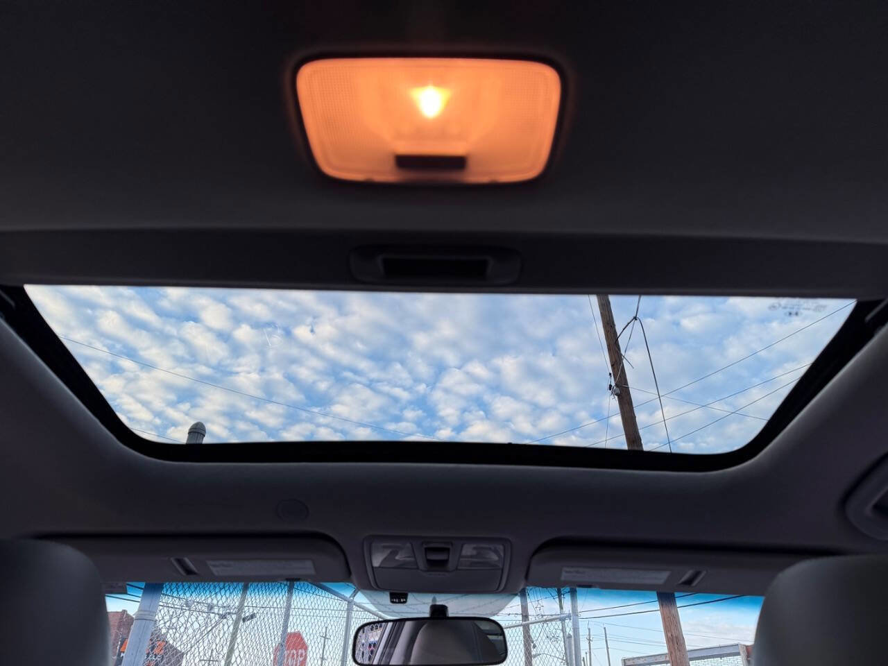 Used 2013 Hyundai Elantra Limited w/ Technology Pkg image 20