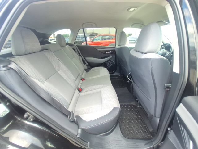 Used 2023 Subaru Outback Premium AWD/4WD image 18