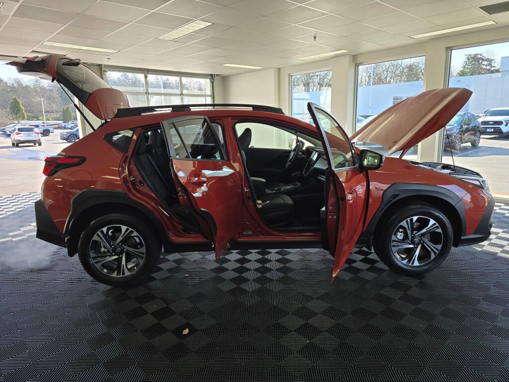 Used 2024 Subaru Crosstrek 2.0i Premium w/ Popular Package #4 image 17