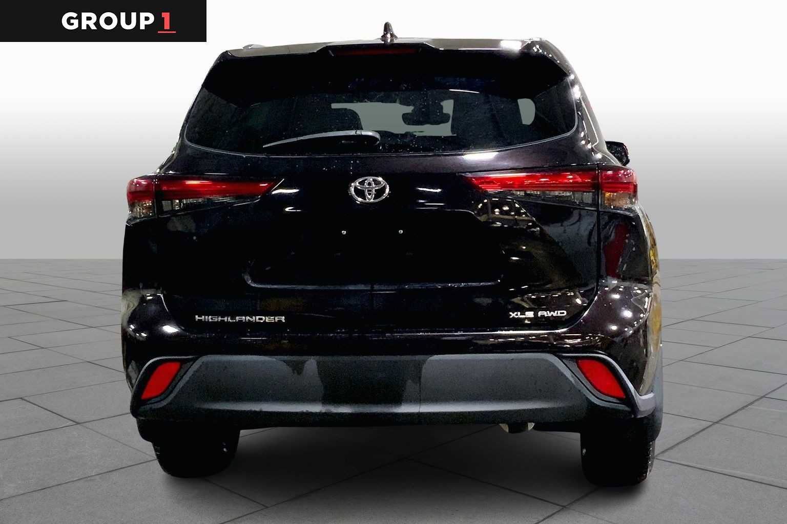 Certified 2021 Toyota Highlander XLE image 5