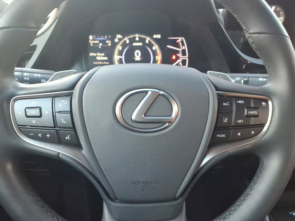 Certified 2024 Lexus ES 350 w/ Premium Package image 8