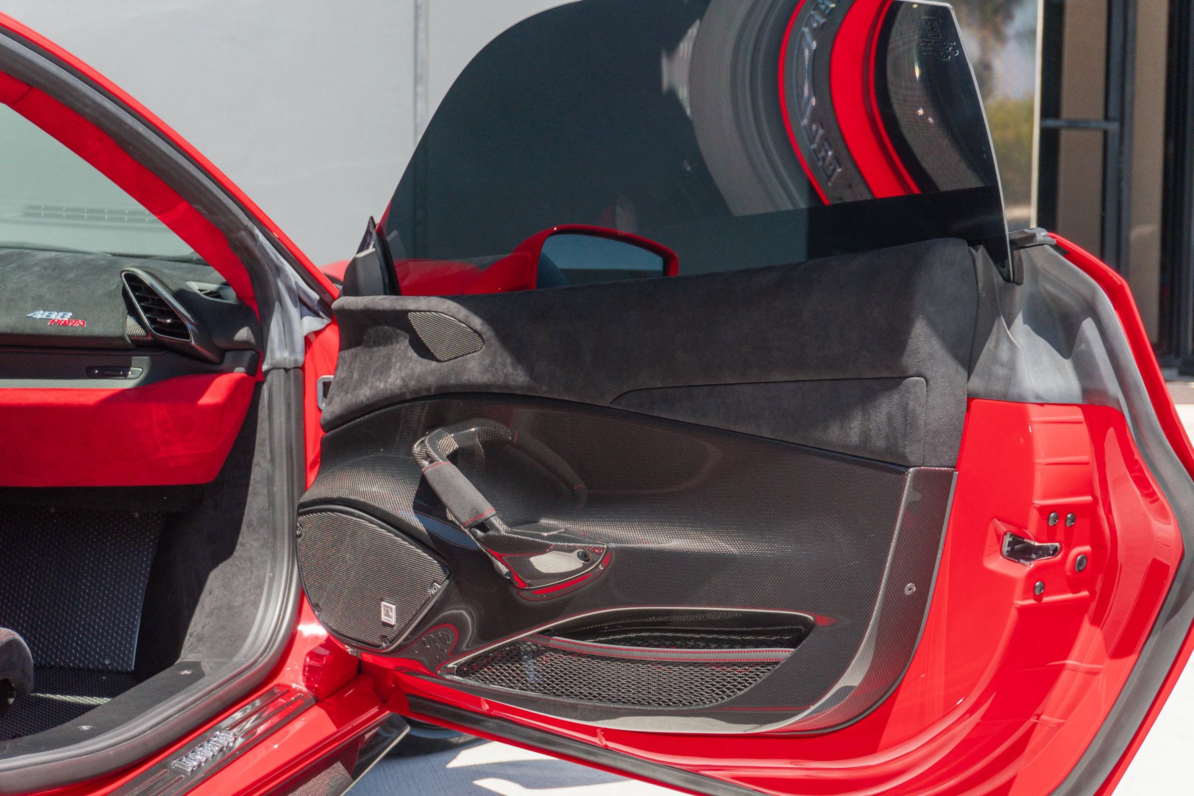 Used 2019 Ferrari 488 Pista Coupe RWD image 62