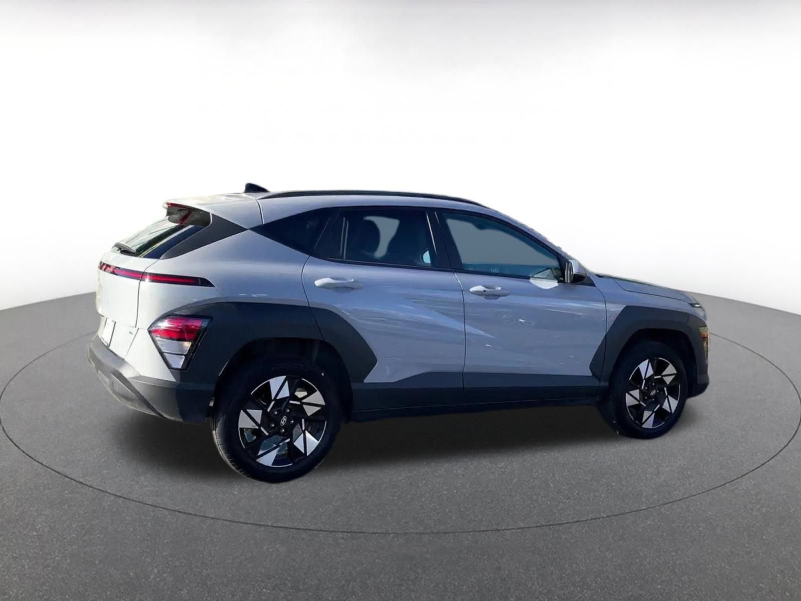 Used 2025 Hyundai Kona SEL image 14