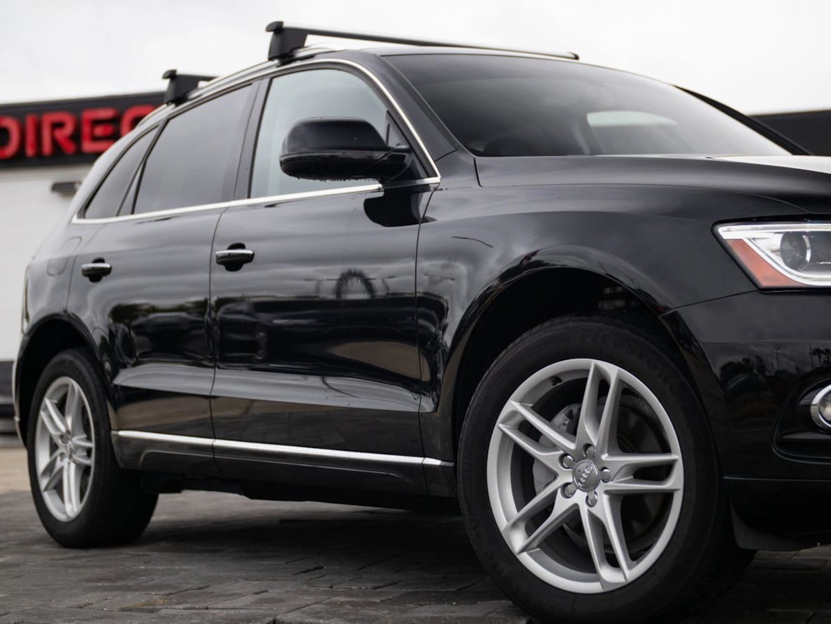 Used 2016 Audi Q5 2.0T Premium Plus w/ Technology Package AWD/4WD image 2