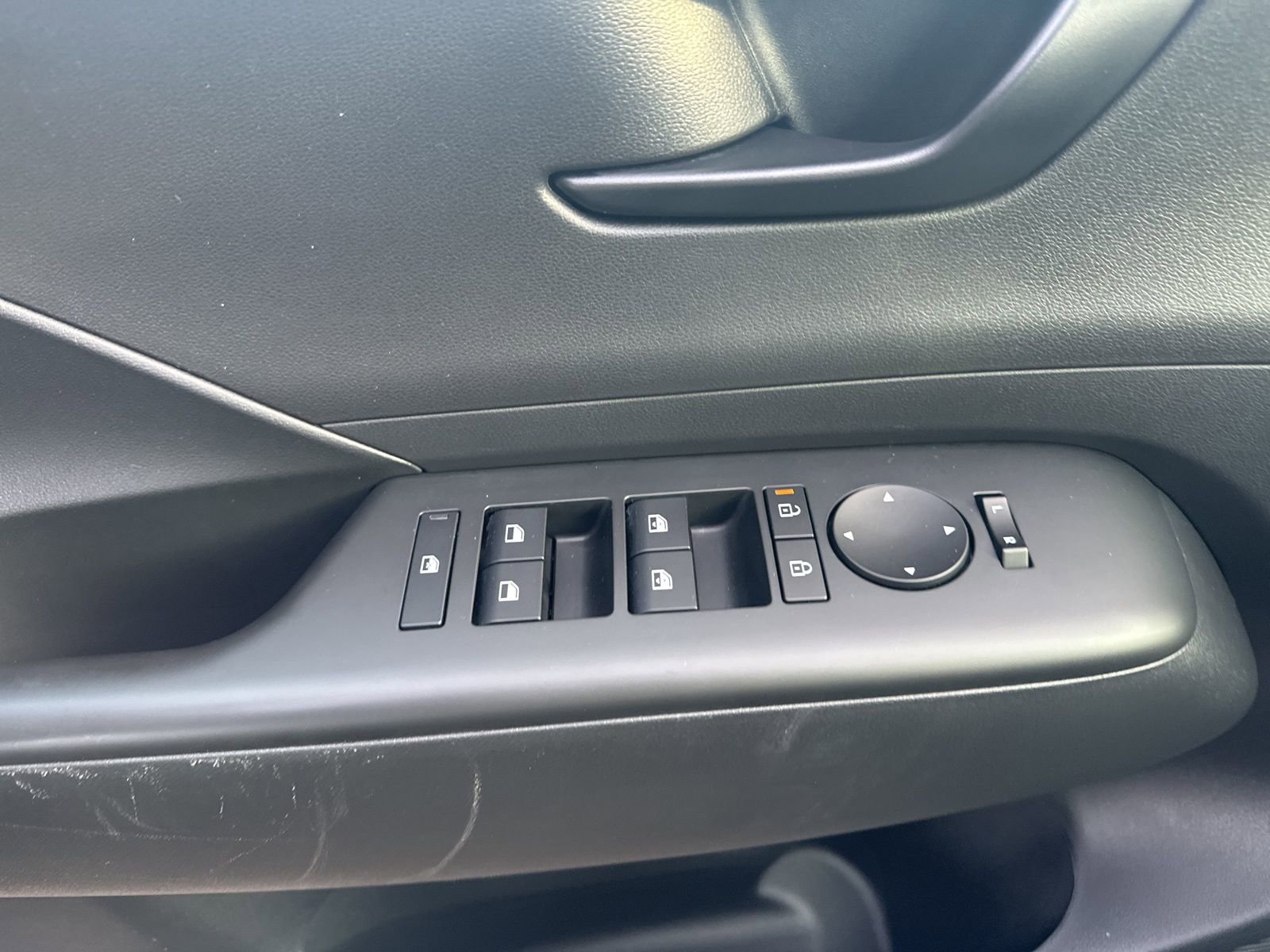 Used 2025 Hyundai Kona SEL image 10