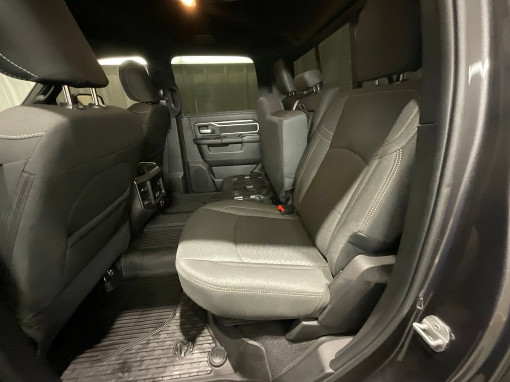 Used 2025 RAM 3500 Big Horn AWD/4WD image 12