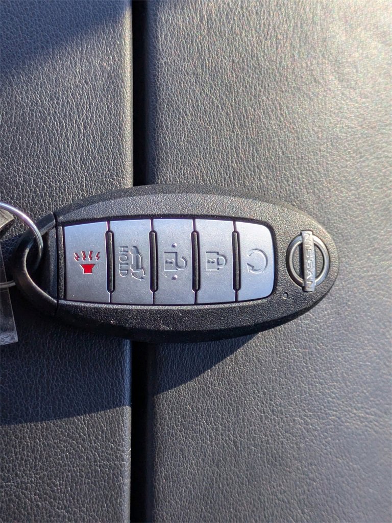 Used 2022 Nissan Rogue SL w/ SL Premium Package image 31