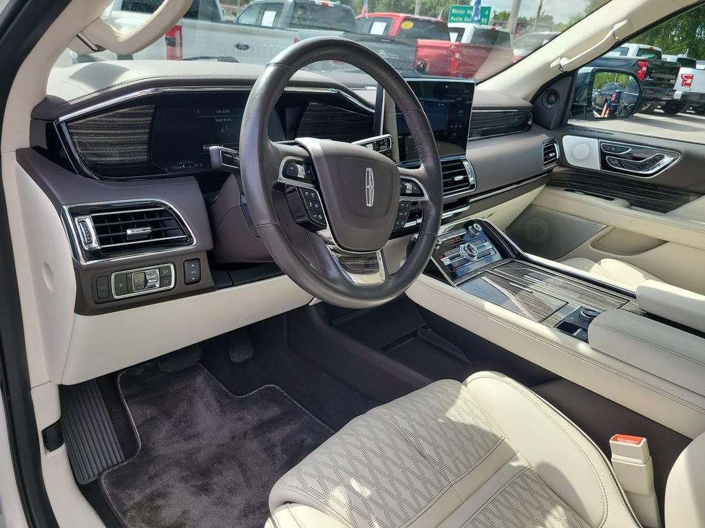 Certified 2023 Lincoln Navigator L Black Label AWD/4WD image 18