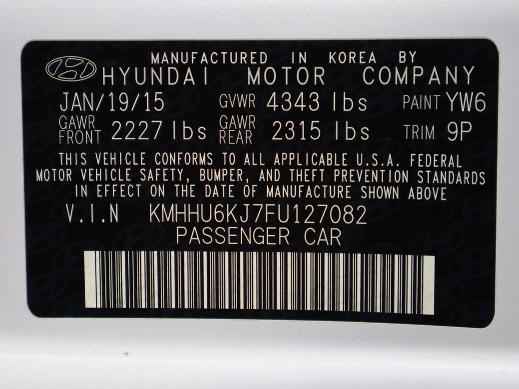 Used 2015 Hyundai Genesis 3.8 RWD image 39