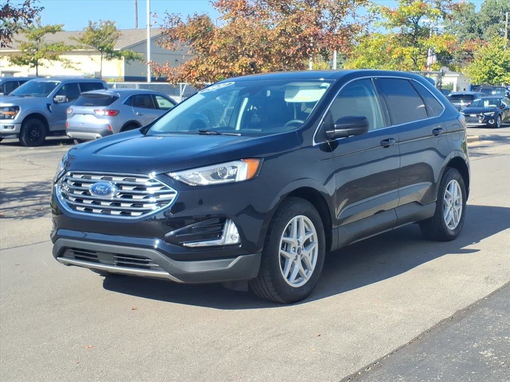Certified 2022 Ford Edge SEL w/ Convenience Package image 3