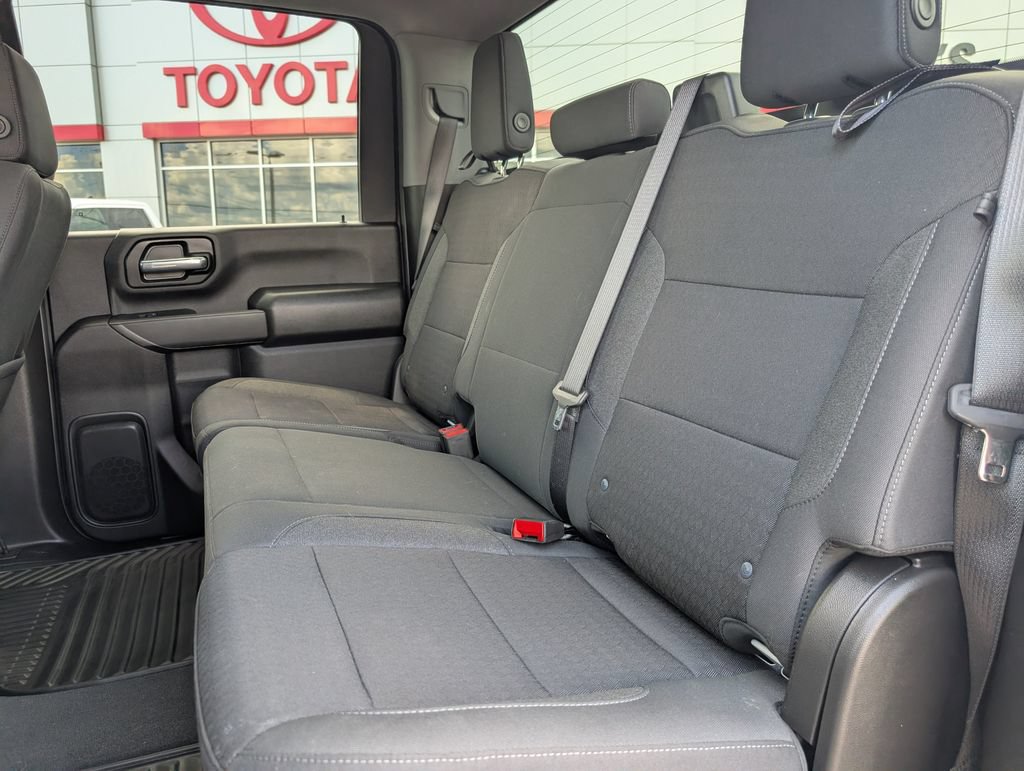 Used 2026 Chevrolet Silverado 2500 Custom w/ Custom Value Package AWD/4WD image 30