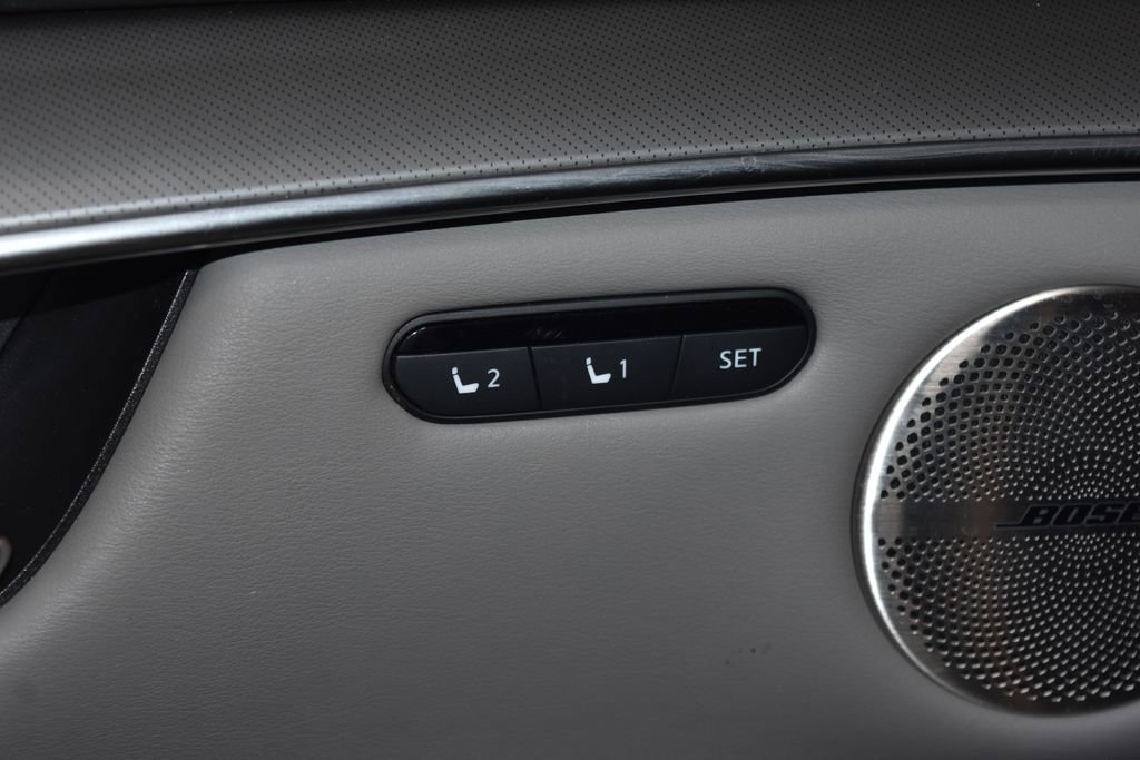 Used 2023 INFINITI QX50 Luxe FWD image 5