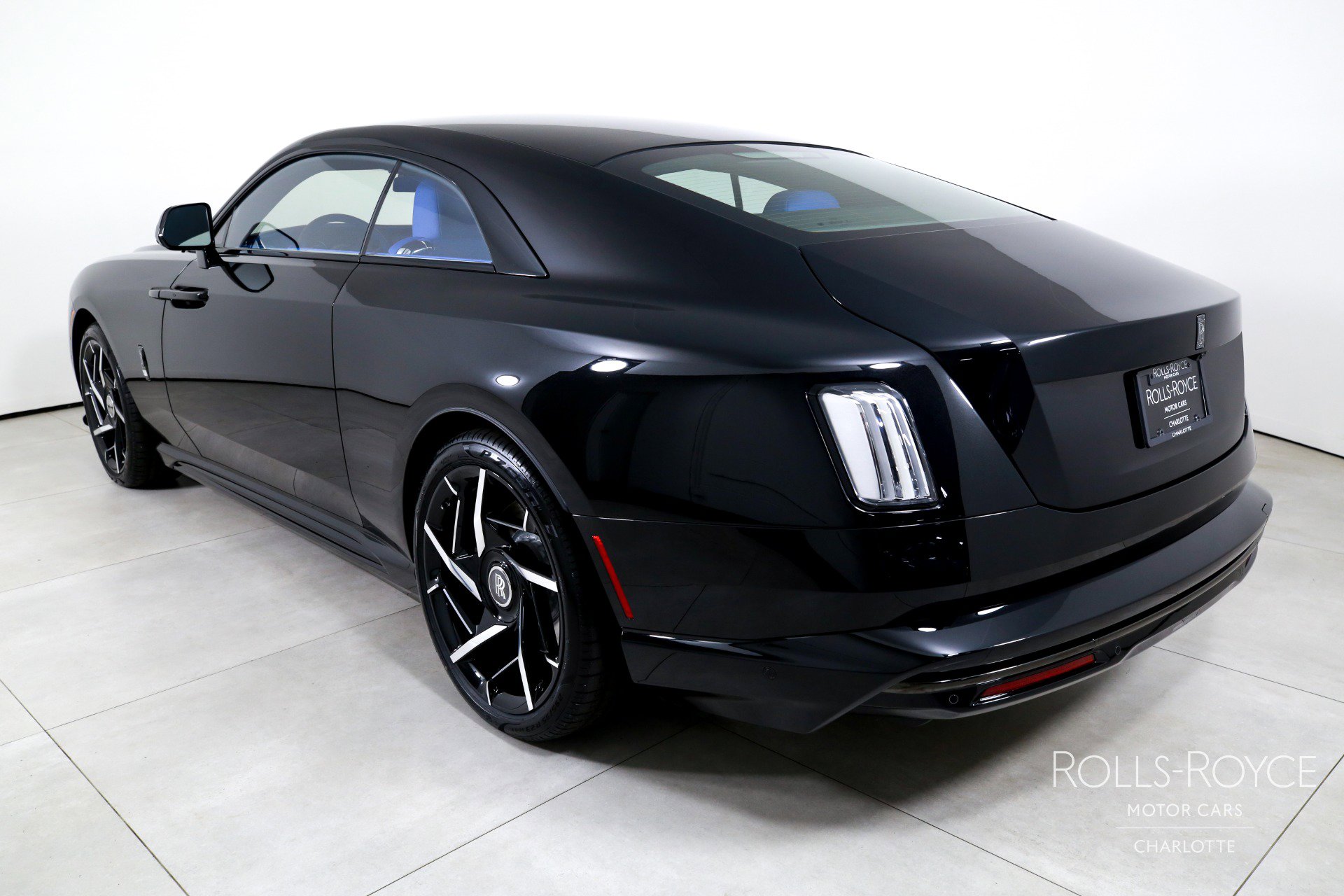 New 2025 Rolls-Royce Spectre Black Badge w/ Spectre Enhancement Package image 8