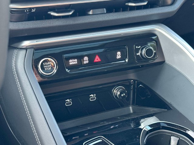 Certified 2025 Audi Q5 Premium Plus w/ Premium Plus AWD/4WD image 32