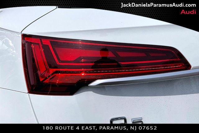 Used 2023 Audi Q5 e Premium Plus w/ Premium Plus Package image 22