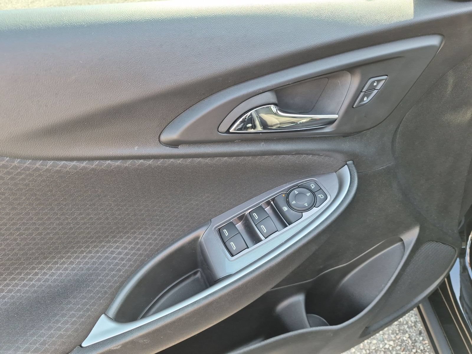 Certified 2023 Chevrolet Malibu LS FWD image 21