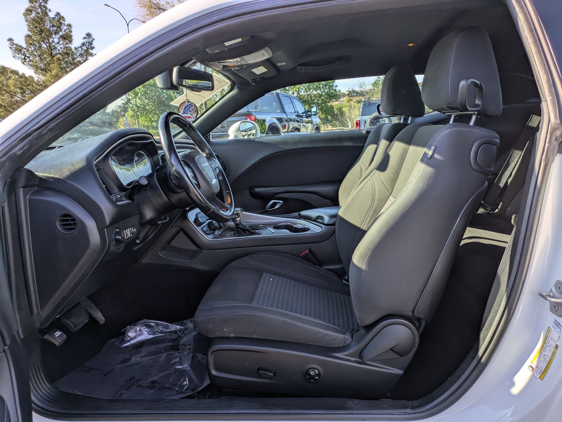 Used 2019 Dodge Challenger SXT image 14
