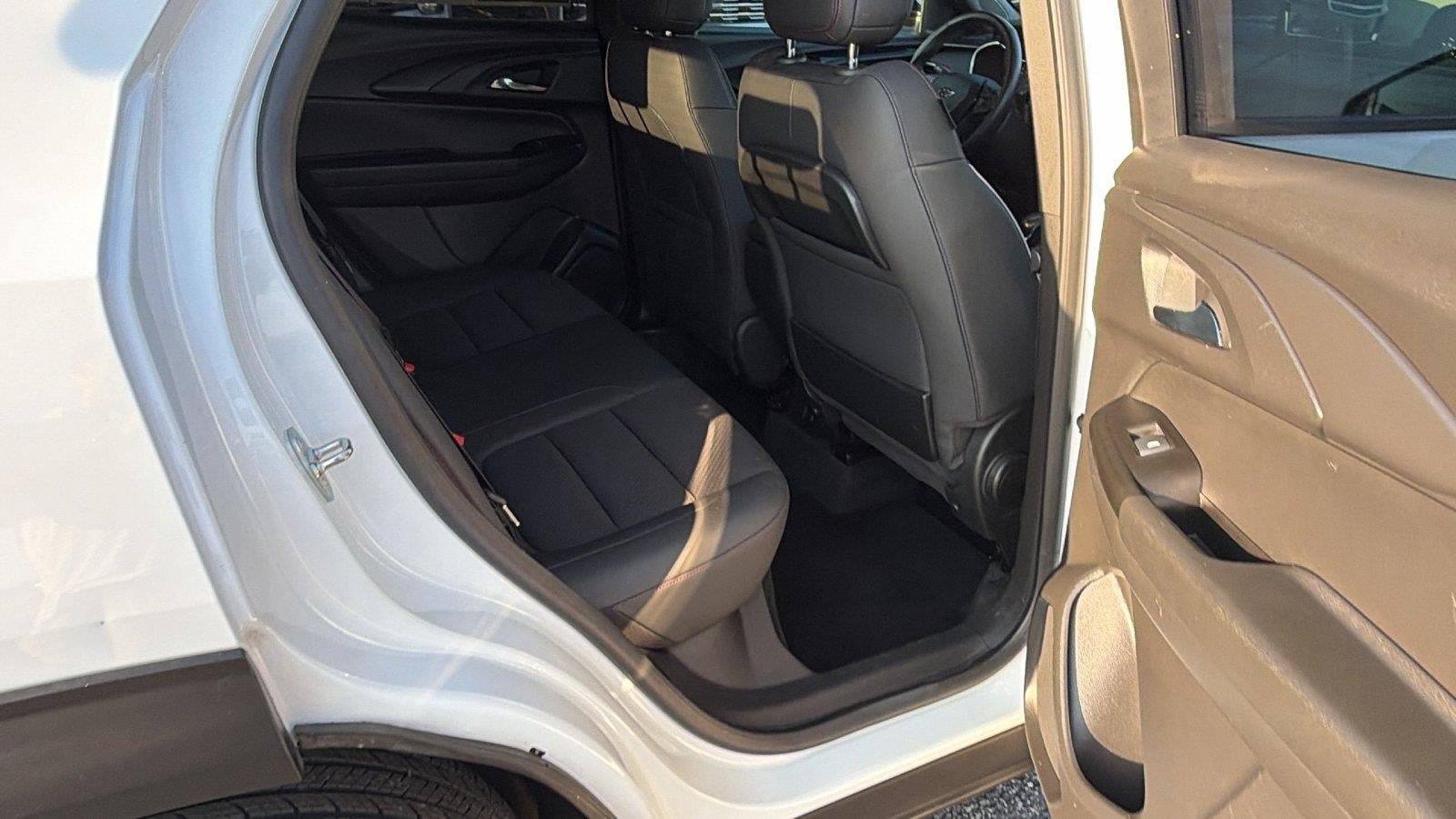 Used 2023 Chevrolet TrailBlazer RS w/ Convenience Package FWD image 21