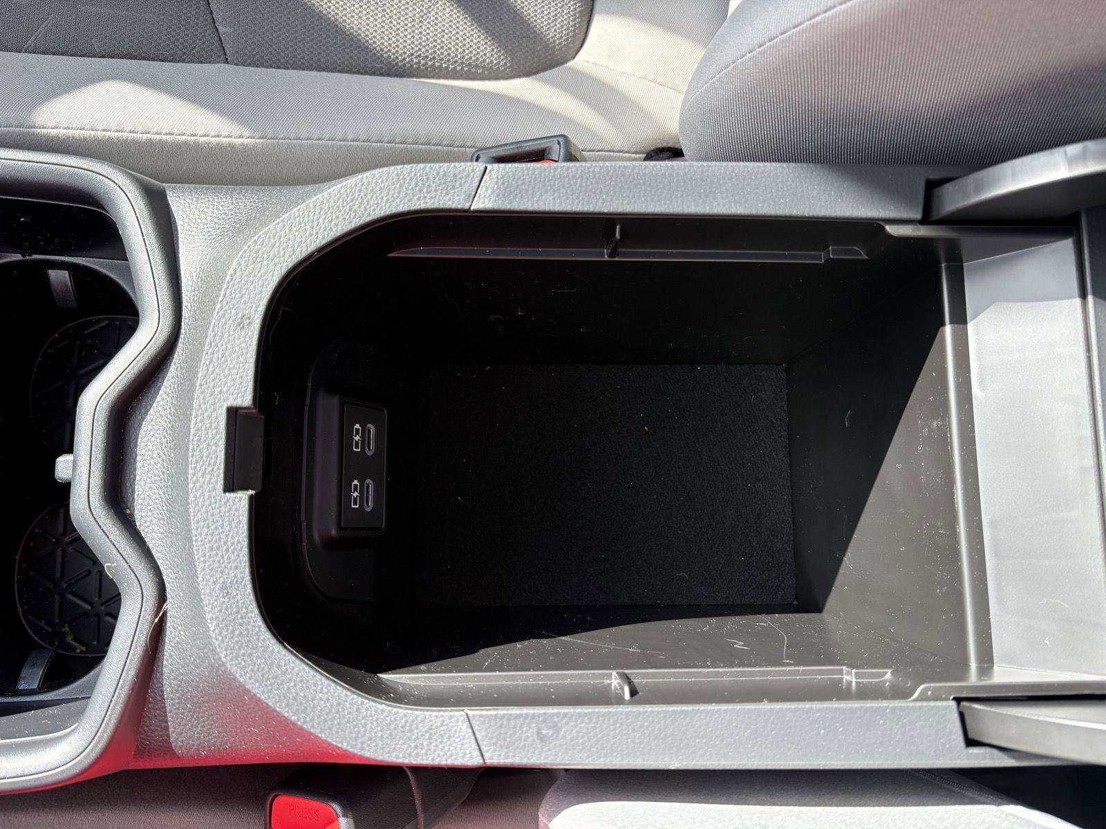 Used 2025 Toyota RAV4 XLE w/ Convenience Package image 15