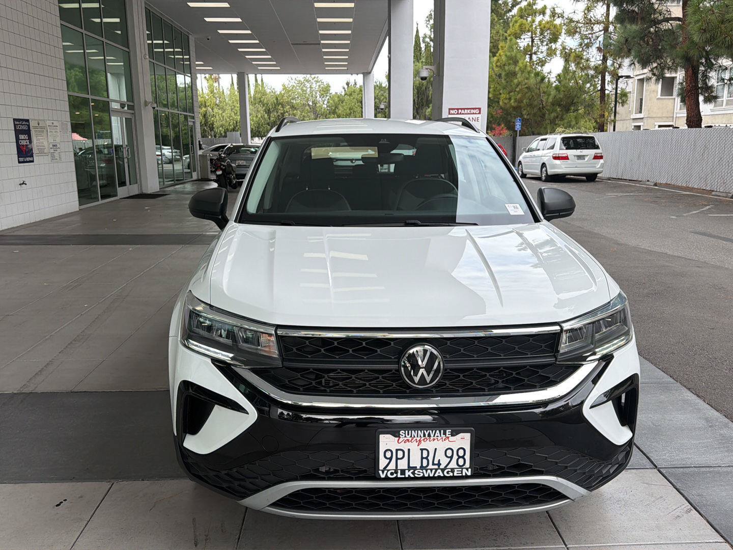 Certified 2024 Volkswagen Taos S FWD image 8