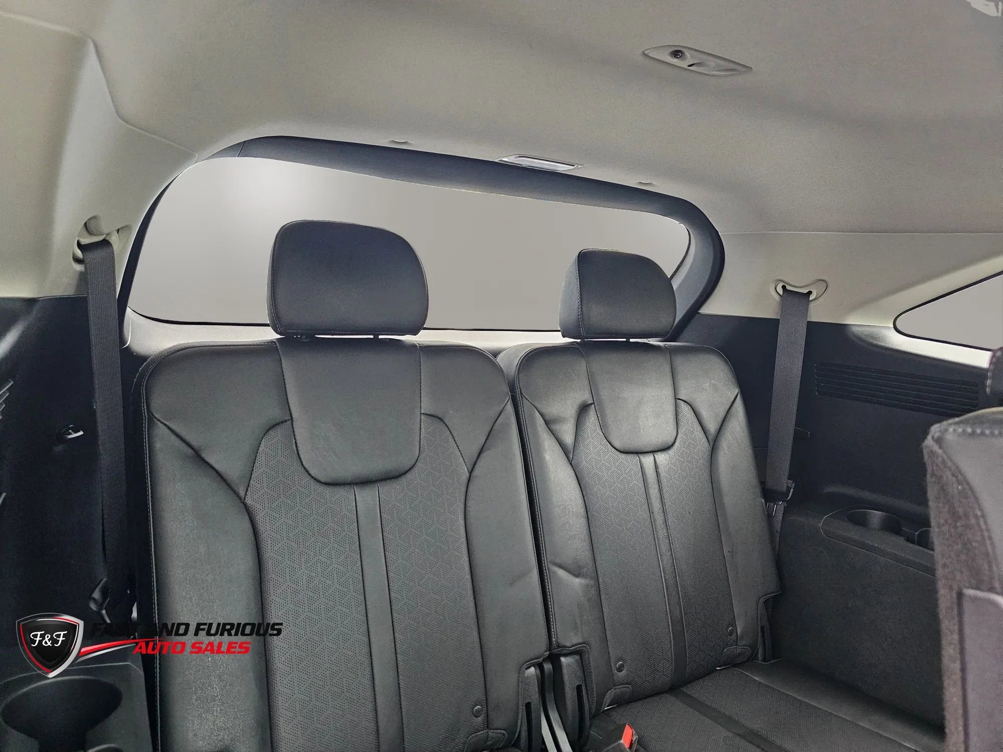 Used 2022 Kia Sorento S w/ Panoramic Sunroof Package FWD image 13