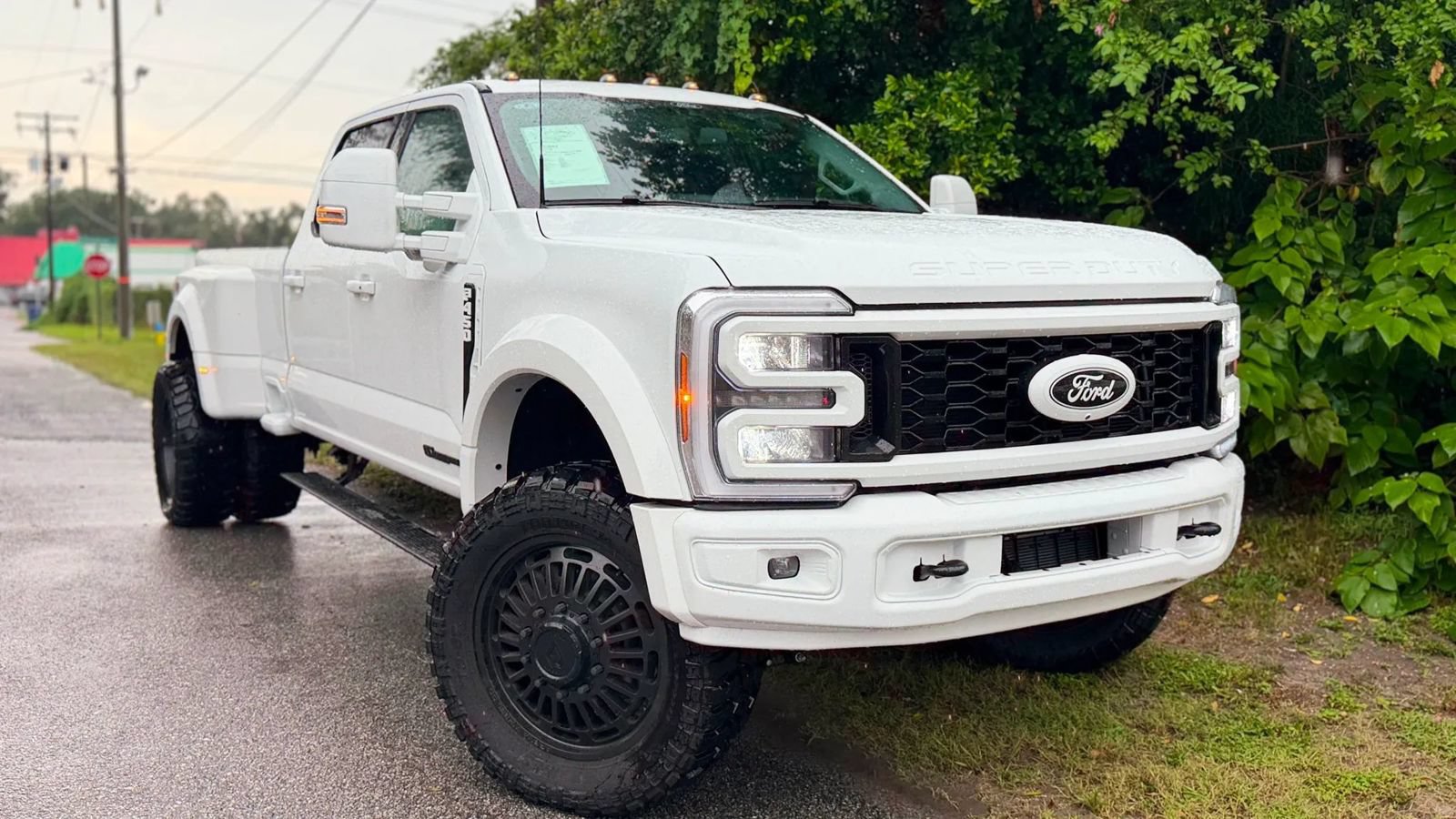 Used 2026 Ford F450 Lariat w/ FX4 Off-Road Package AWD/4WD image 13