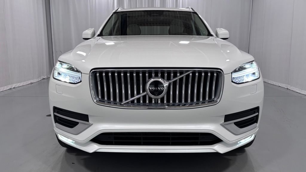 Certified 2024 Volvo XC90 B5 Plus w/ Protection Package Premier AWD/4WD image 3